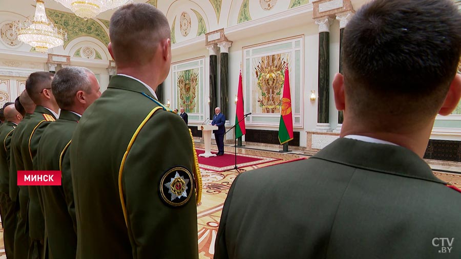 Президент Беларуси: подняли так высоко планку действий по защите отечества, что удерживать её будет непросто-1
