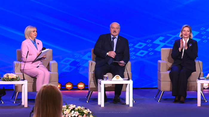 Лукашенко о президенстве: я наелся вот так этой работой – тяжелейший труд