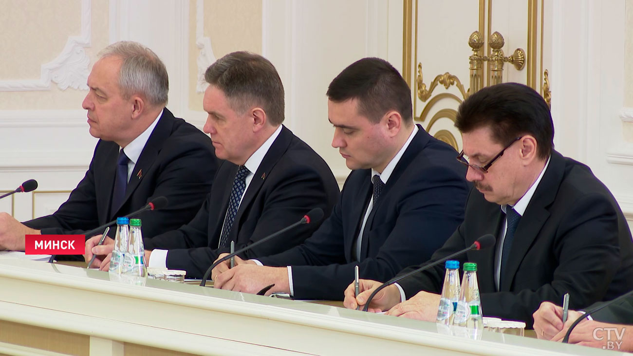 Лукашенко: вступительная кампания в вузы не должна быть лотереей-7