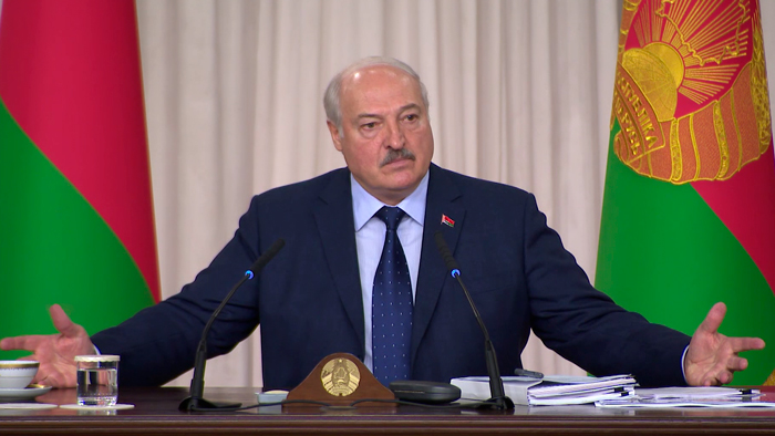 Лукашенко: кулаком можно стучать, если выработана схема, нет схемы – зачем стучать – никто не поймёт