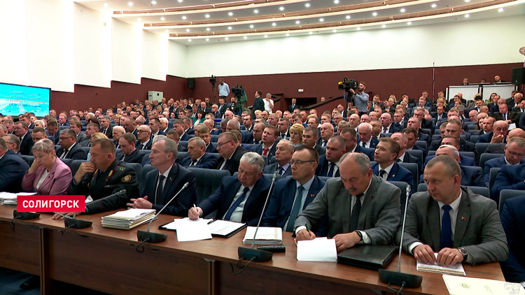 Лукашенко: предупреждаю по-дружески – давление в зимне-стойловый период со стороны контролёров будет бешеное-1