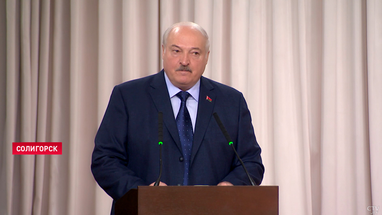 Александр Лукашенко: «Не решим проблему дефицита кадров – экономика села так и будет приседать»-4