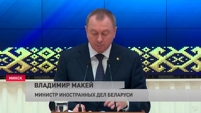 «Конкуренция всё равно будет возрастать». Владимир Макей призвал теснее работать с экспортёрами-1