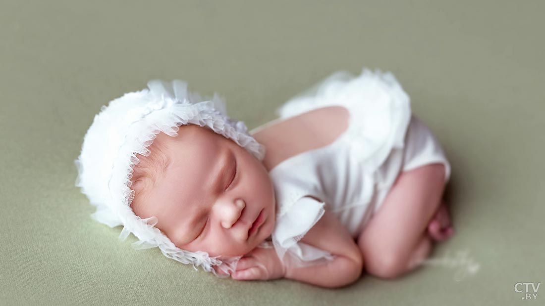 Выставить свет, побыть няней. Фотограф новорождённых о секретах хорошего сна у малышей во время съёмки-4 Выставить свет, побыть няней. Фотограф новорождённых о секретах хорошего сна у малышей во время съёмки-4