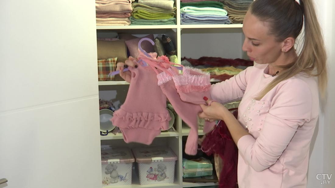 Выставить свет, побыть няней. Фотограф новорождённых о секретах хорошего сна у малышей во время съёмки-13