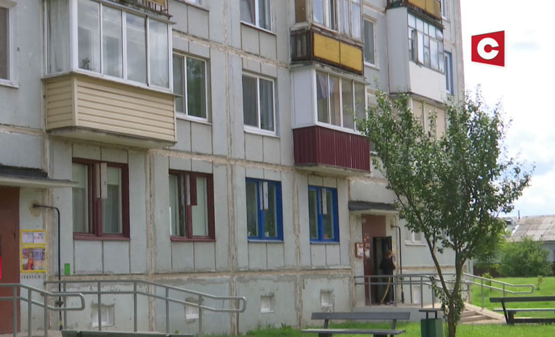 Жители Марьиной Горки ждут продолжения капремонта, но строители не появляются второй месяц-1