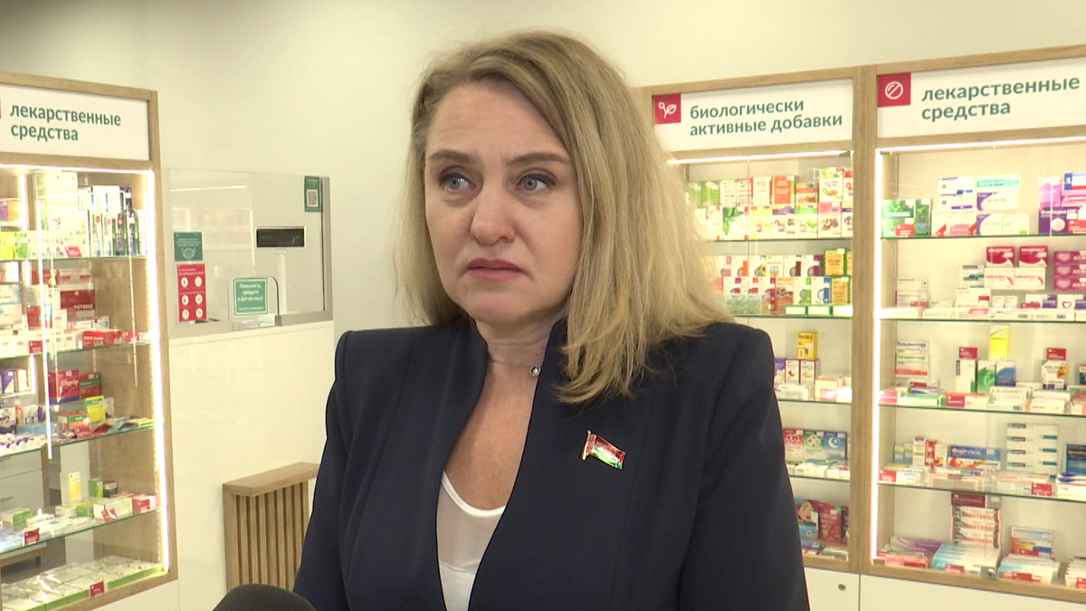 «Достаточно приемлемо и в рамках ценообразования». Марина Ленчевская проверила цены на лекарства в аптеках
