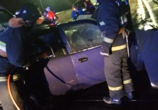 В Полоцке легковушка врезалась в ограждение моста через реку 