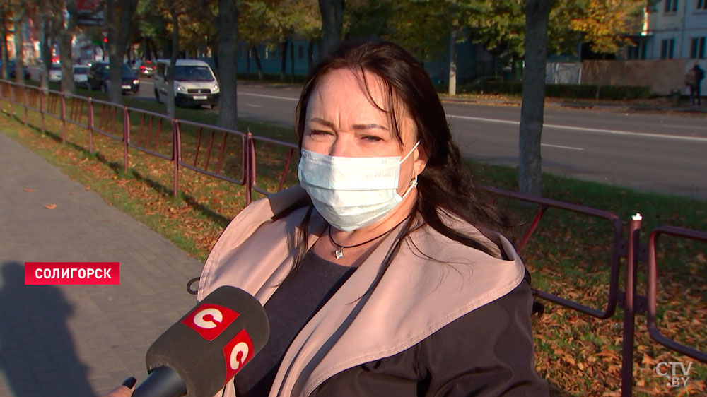 Маску надо носить, несмотря на прививку. В Минской области ужесточили контроль за соблюдением масочного режима-4