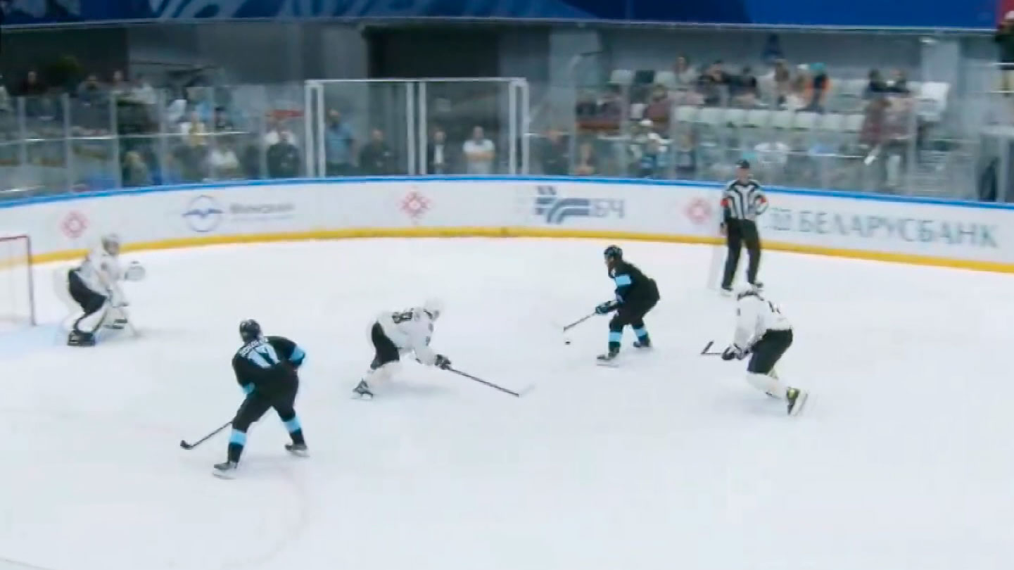 Хоккей. Минское «Динамо» обыграло «Адмирала» в товарищеском матче КХЛ