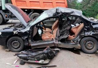 Hyundai не уступил дорогу МАЗу в Минском районе – водитель и пассажир иномарки в больнице Hyundai не уступил дорогу МАЗу в Минском районе – водитель и пассажир иномарки в больнице