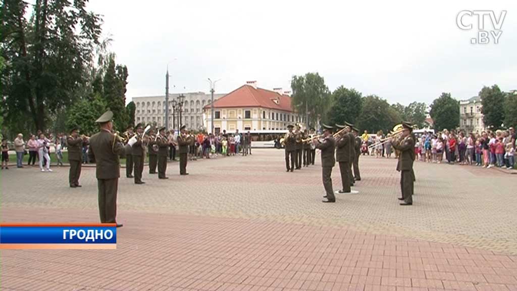 День пожарной службы в Гродно: увидеть профессию изнутри и попробовать тяготы работы МЧС на себе-17