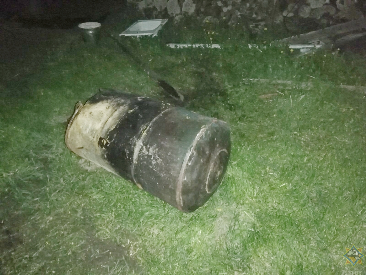 В Столбцовском районе минчанин распиливал бочку и получил ожоги