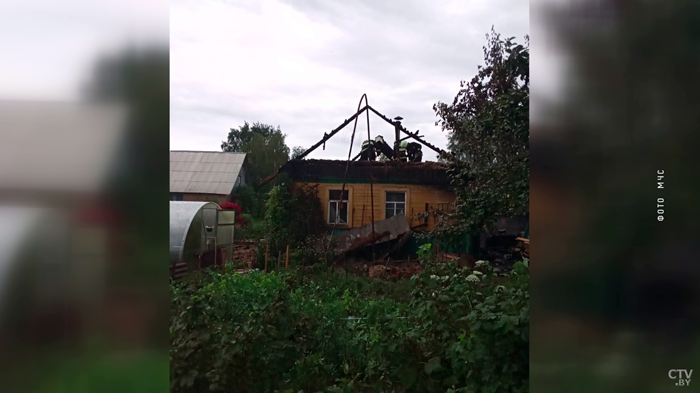 В Могилёвской области семья чуть не сгорела в доме. Людей спас пожарный извещатель-1