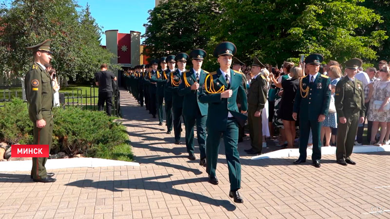 В Университете гражданской защиты МЧС прошёл юбилейный выпуск-1