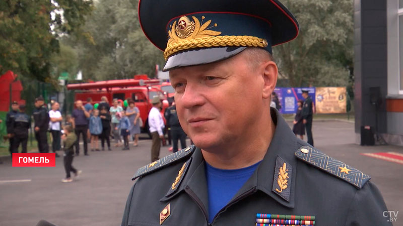 Вадим Синявский открыл новую пожарную часть в Гомеле-7
