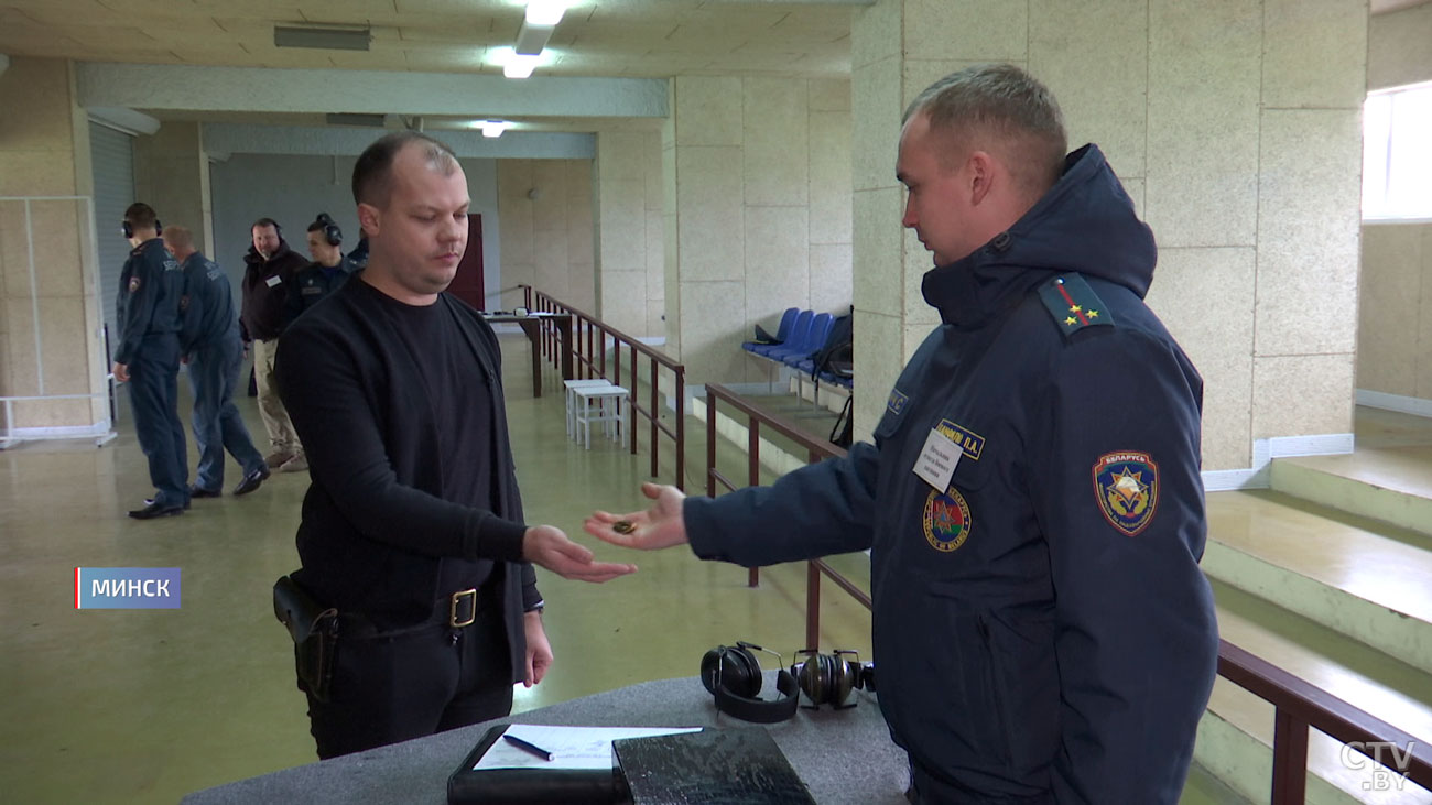 Как готовят пожарных к боевым действиям? Они уже взяли в руки автоматы Калашникова-7