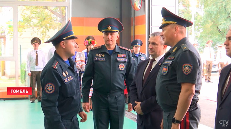 Вадим Синявский открыл новую пожарную часть в Гомеле-1