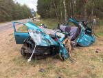 Столкновение Opel и Volkswagen под Борисовом: погиб один человек, машина превратилась в груду металла