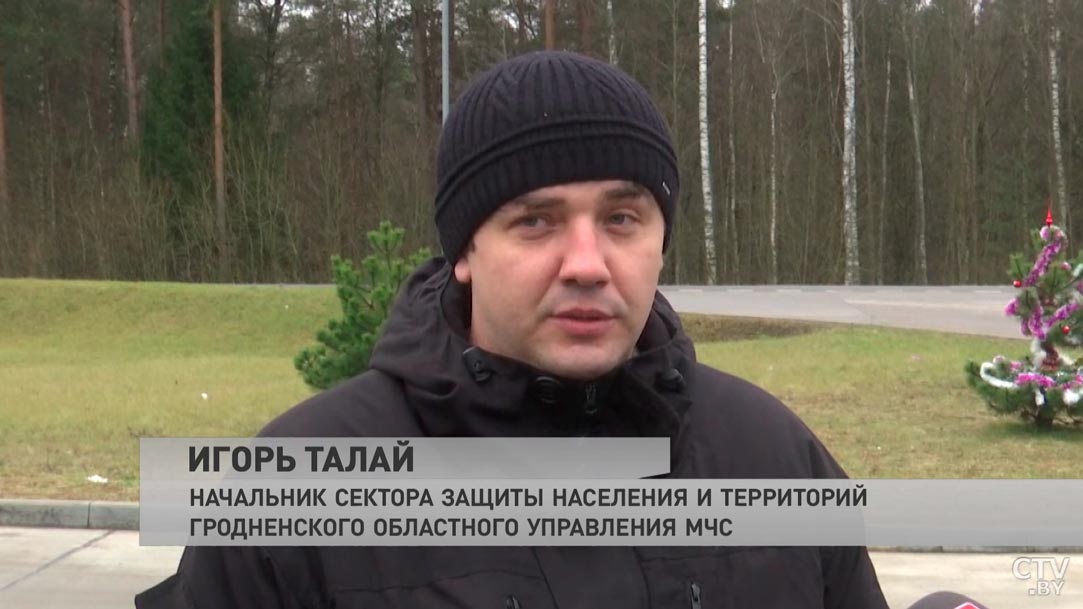 Следят за порядком, готовят еду и помогают создать комфортные условия. Что ещё в ТЛЦ делают сотрудники МЧС?-4
