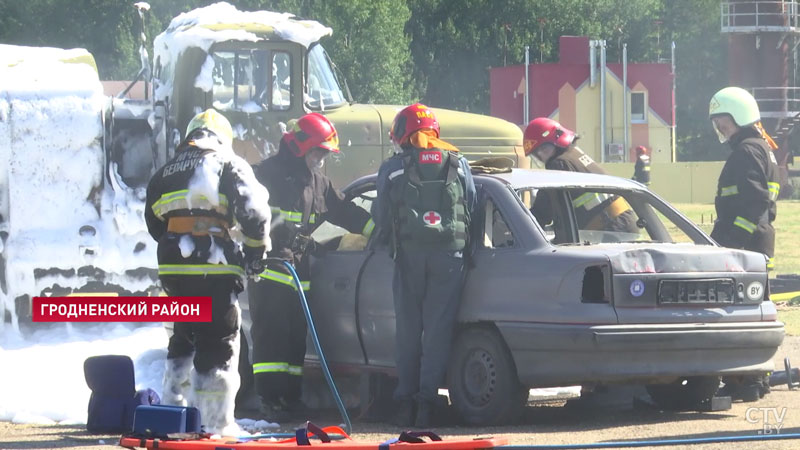 «Я хочу помогать ближнему, спасти его имущество». Польские пожарные-добровольцы приняли участие в учениях под Гродно-4