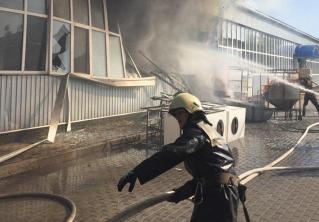 При взрыве на заводе в Украине пострадали 10 человек, двое – в реанимации