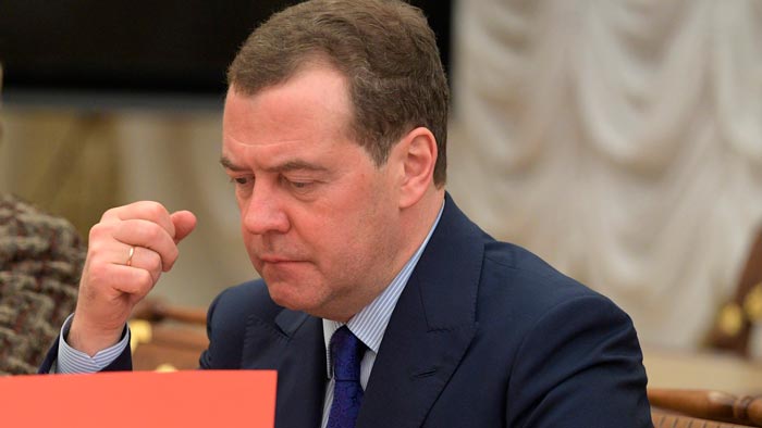 Медведев призвал разгромить киевский режим с его ключевыми фигурами