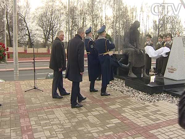 Открытие мемориала «Память» – братской могилы по проспекту Дзержинского – прошло в Минске