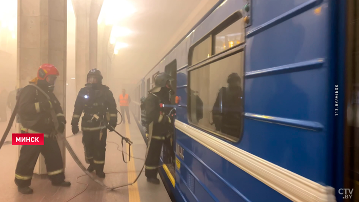 Пожар и завеса дыма на перроне. На «Октябрьской» спасатели отработали действия при ЧС-4