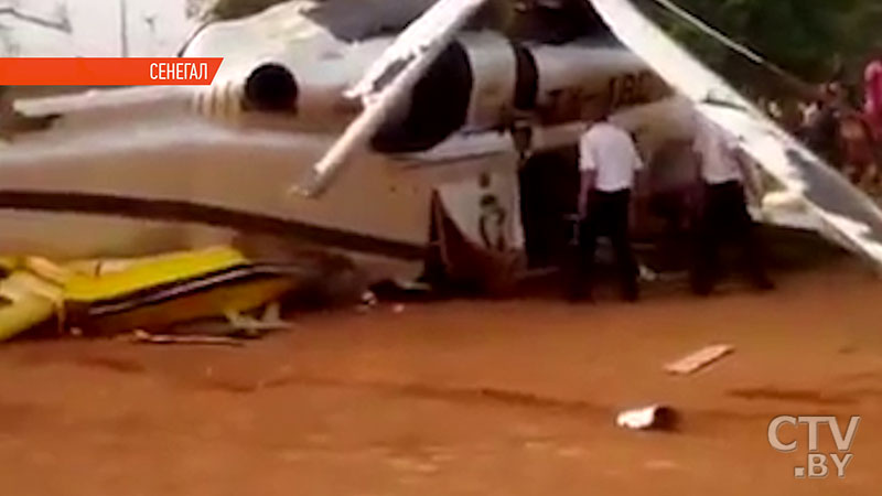 Военный самолет рухнул на юге Сенегала -1 Военный самолет рухнул на юге Сенегала -1