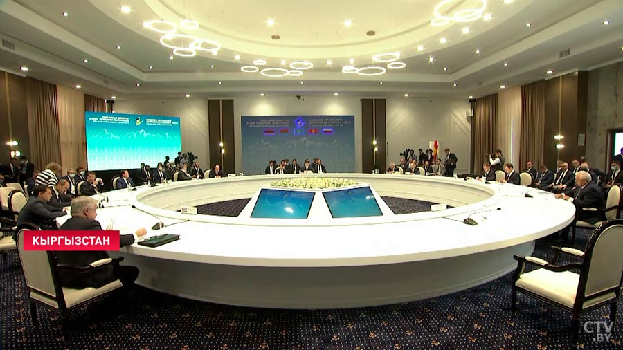 Страны ЕАЭС планируют устранить 14 препятствий на внутреннем рынке к 2022 году-1