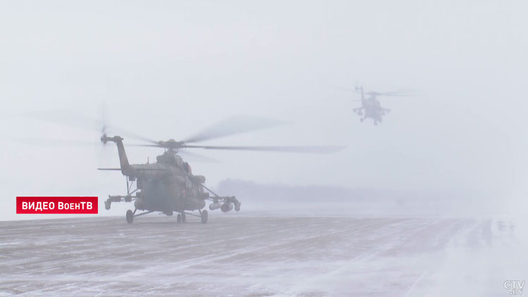 Белорусские лётчики осваивают новые Ми-35М в сложных метеоусловиях-7