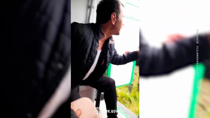 Оставили без еды, тёплой одежды и медпомощи. Польские пограничники бросили мигрантов на границе с Беларусью-4