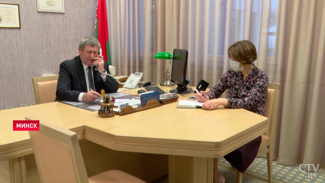 Михаил Русый провёл прямую линию: «Много людей вносят предложения конкретные по улучшению законодательства»-1