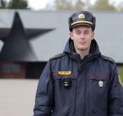 «Мы с вами, врачи!» Белорусские милиционеры проводят акцию в поддержку медиков