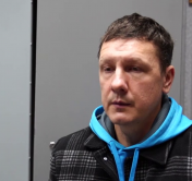 «Все начали в них кидать, я тоже кинул». В Минске задержали двух мужчин, которые бросали камни в милиционеров