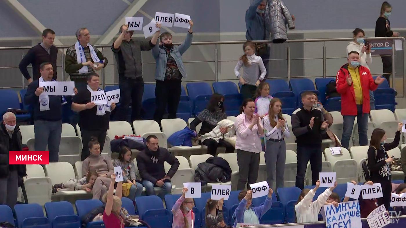 ЧБ по волейболу. В 1/2 плей-офф волейболистки «Минчанки» обыграли «Коммунальник»-4