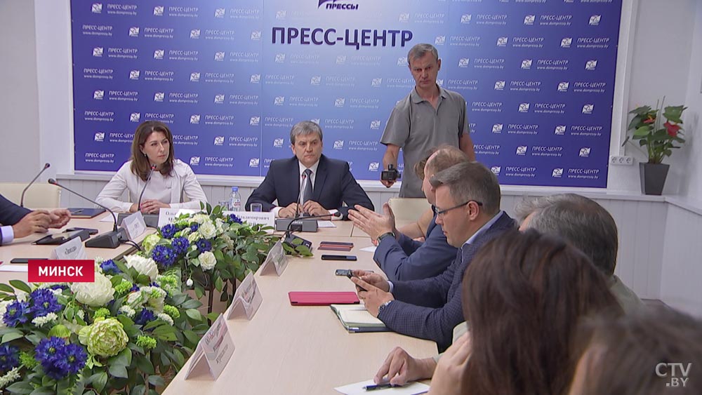МВД: по каждому задержанному журналисту будет проведена проверка-4
