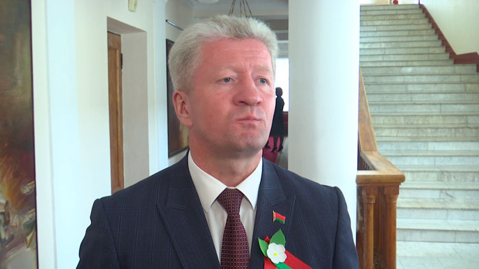 «Ещё раз дотронуться до великой истории». Маркевич рассказал, почему музеи 8 и 9 мая будут работать бесплатно «Ещё раз дотронуться до великой истории». Маркевич рассказал, почему музеи 8 и 9 мая будут работать бесплатно