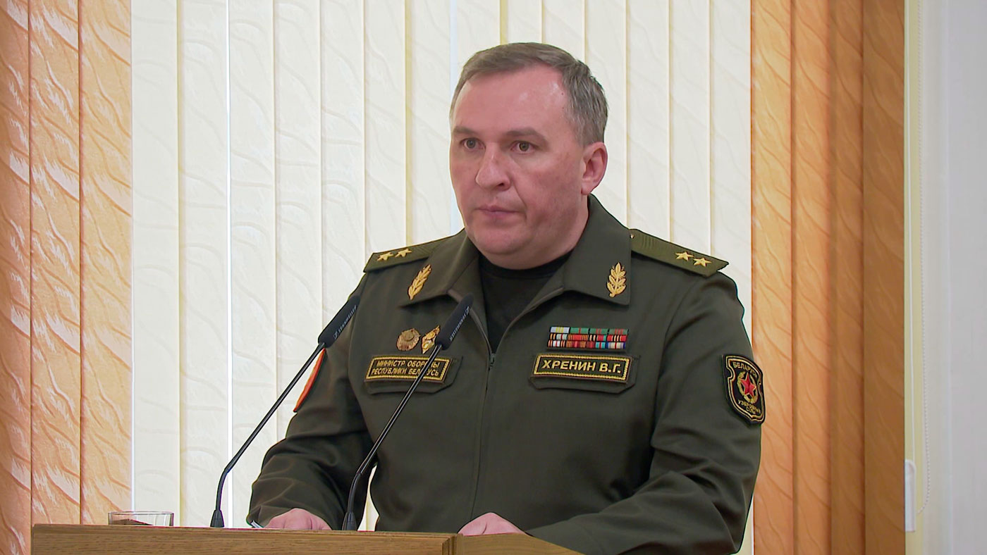 Министр обороны: разведывательная авиация НАТО изучает территорию Беларуси