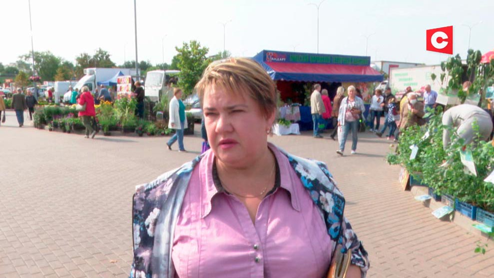 «Понравилось, особенно жене». Посетители сельхозярмарок в Минске поделились впечатлениями-10