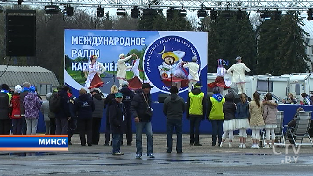 Три недели на путешествие по Беларуси: на территории аэропорта «Минск-1» проходит Международный слёт караванеров-4