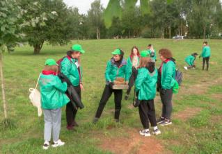 В День города в Минске провели субботник. Как это было и что говорят его участники В День города в Минске провели субботник. Как это было и что говорят его участники