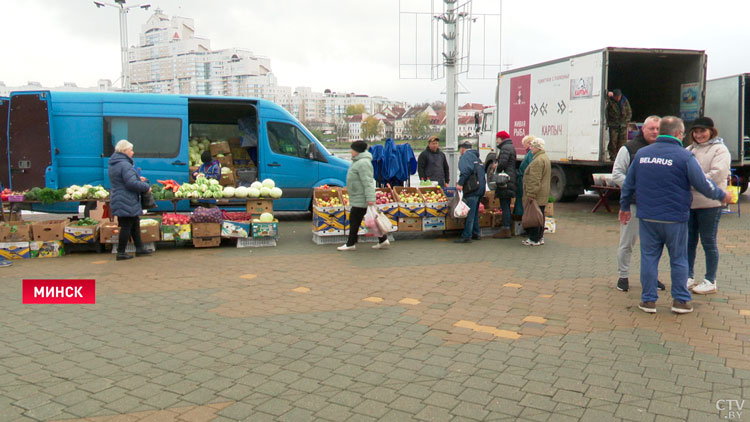 Ярмарка «Мінскі кірмаш» у Дворца спорта завершает работу 5 ноября-1