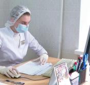 Минздрав: поликлиники будут работать по выходным, в том числе выезд врача на дом