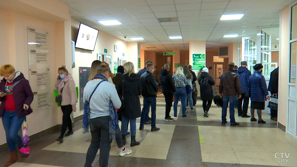 Вторую неделю идёт рост заболеваемости. В Минздраве рассказали, как подготовились к новой волне пандемии -4