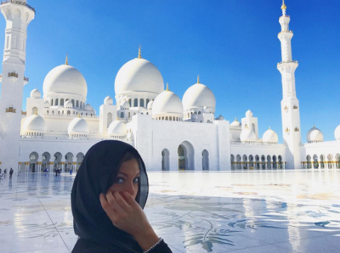 Ирис Миттенар: 45 Instagram-фактов о Мисс Вселенная-2017-6