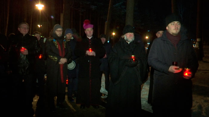 «Здесь лежат тысячи людей». В урочище Благовщина прошёл митинг-реквием в память о жертвах геноцида