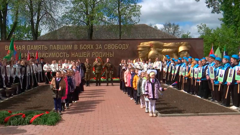 На крупнейшем мемориале под Витебском почтили память погибших красноармейцев