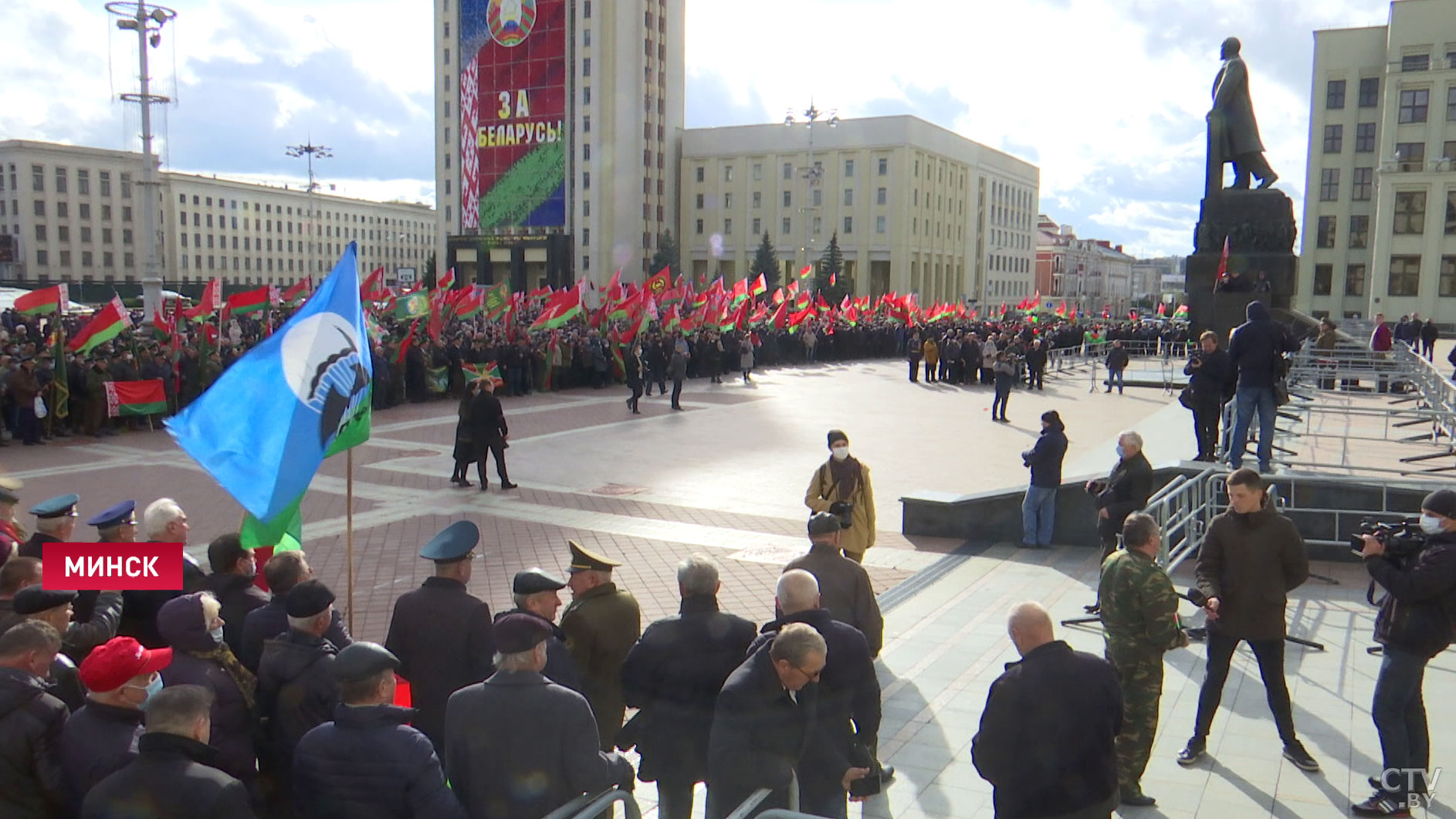 «Нас очень много». Спросили у белорусов, почему они ходят на митинги и какие идеи поддерживают-18